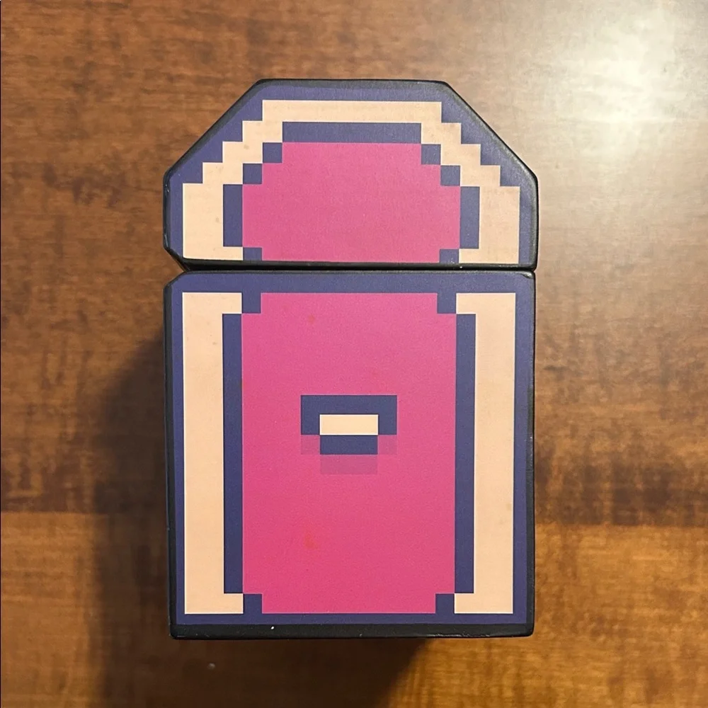 Think Geek Pixel Treasure Chest Jewelry Box